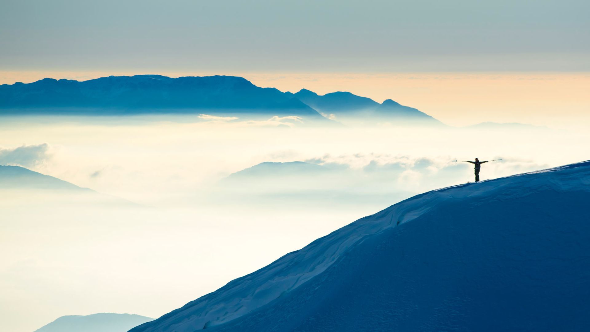Dynamic picture of a cyclist riding downhill