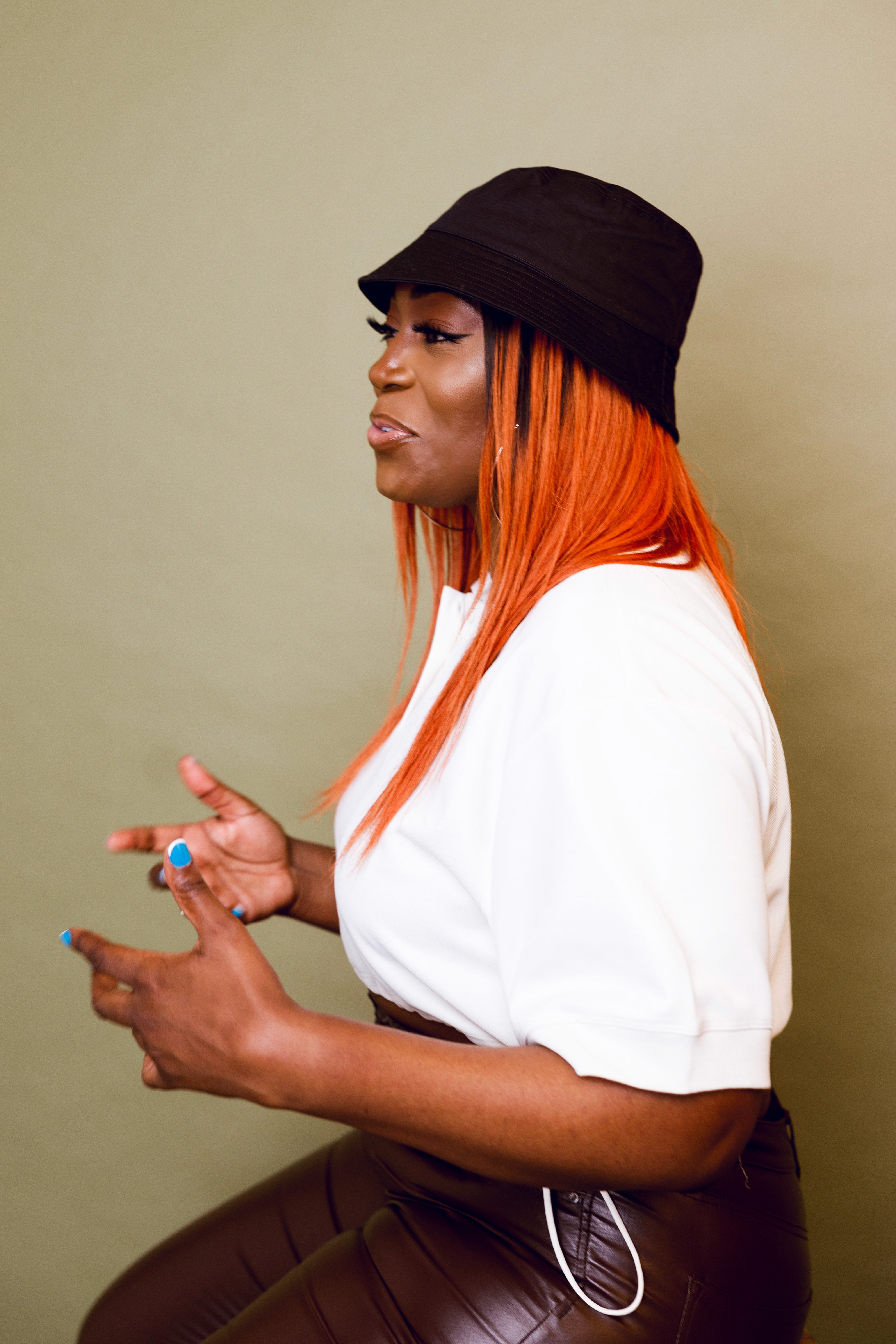 A Vibe Called B performing a live Alt R&B, house, and future sounds club set at Altverse 001