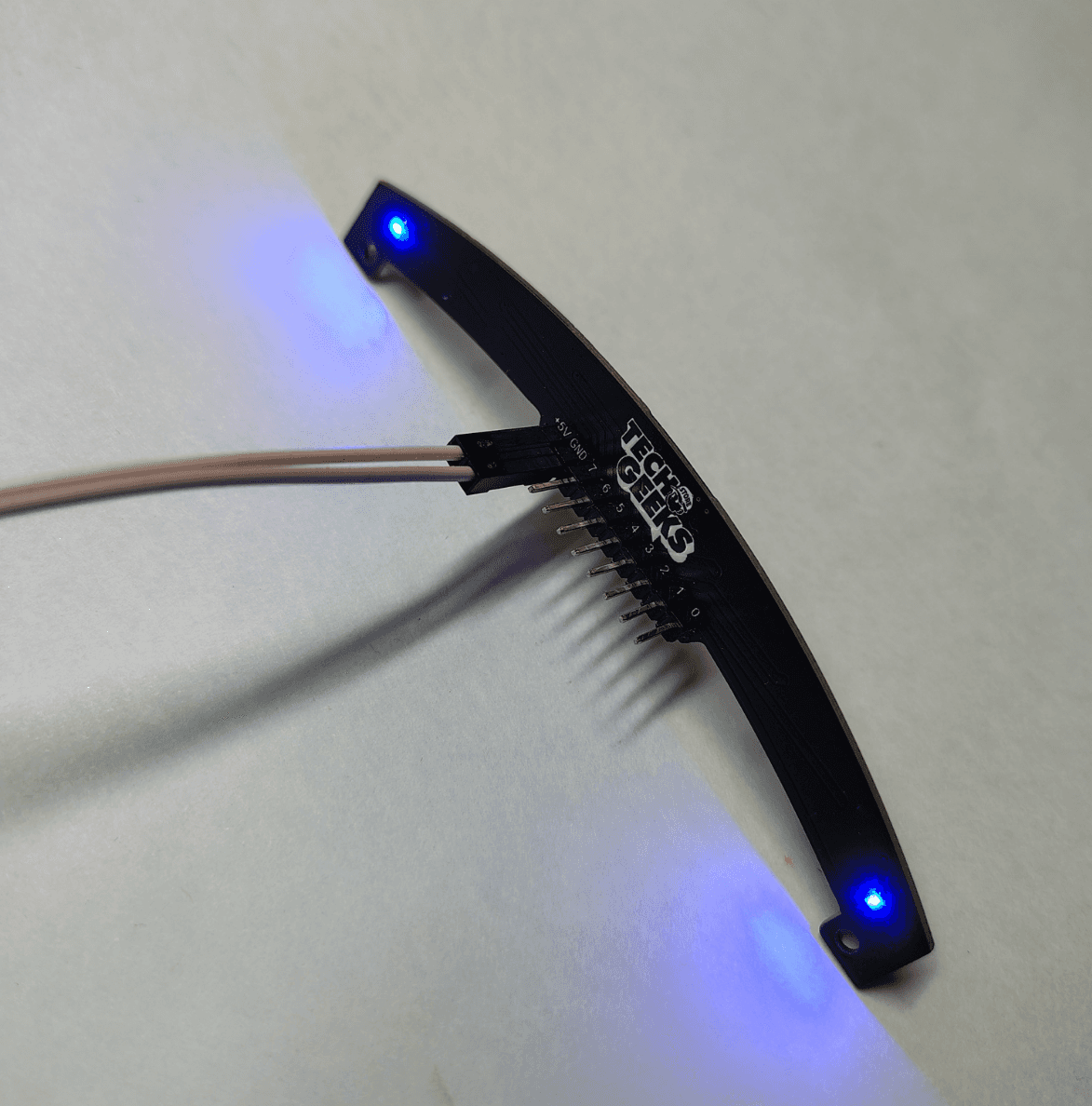 ARC8 sensor top view – 8 SMD IR transmitter-receiver pairs layout