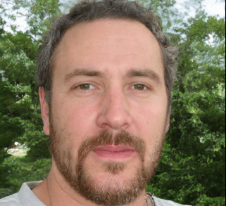 Sarah L., Marketing Consultant