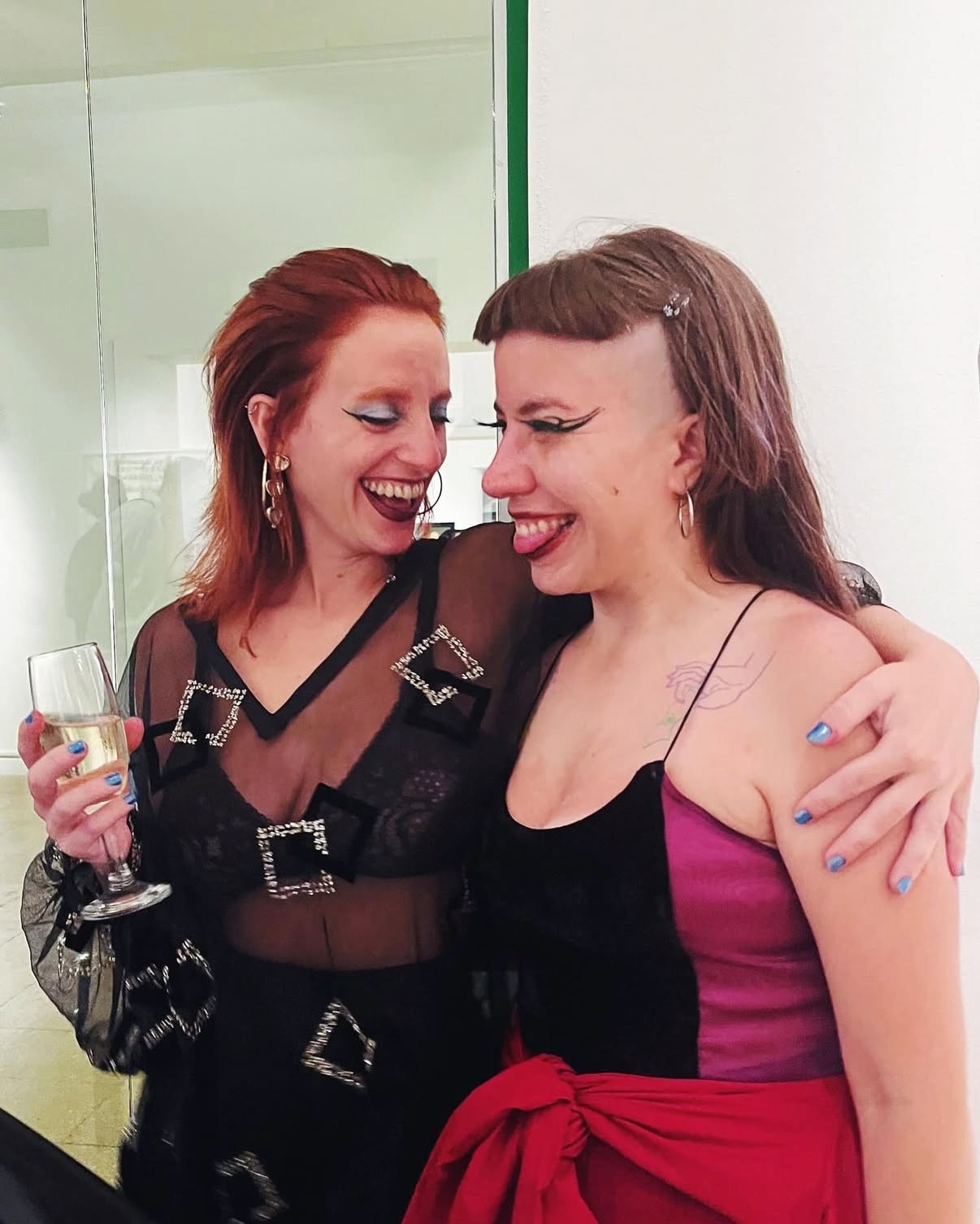 Diego Obligado Galería de Arte - Diego Vergara. Dibujos. Lo numinoso, Examen de conciencia y Los próximos. Pertenecientes al tríptico Estado de situación Grafito sobre papel - 70 x 50 cm. CU - 2024