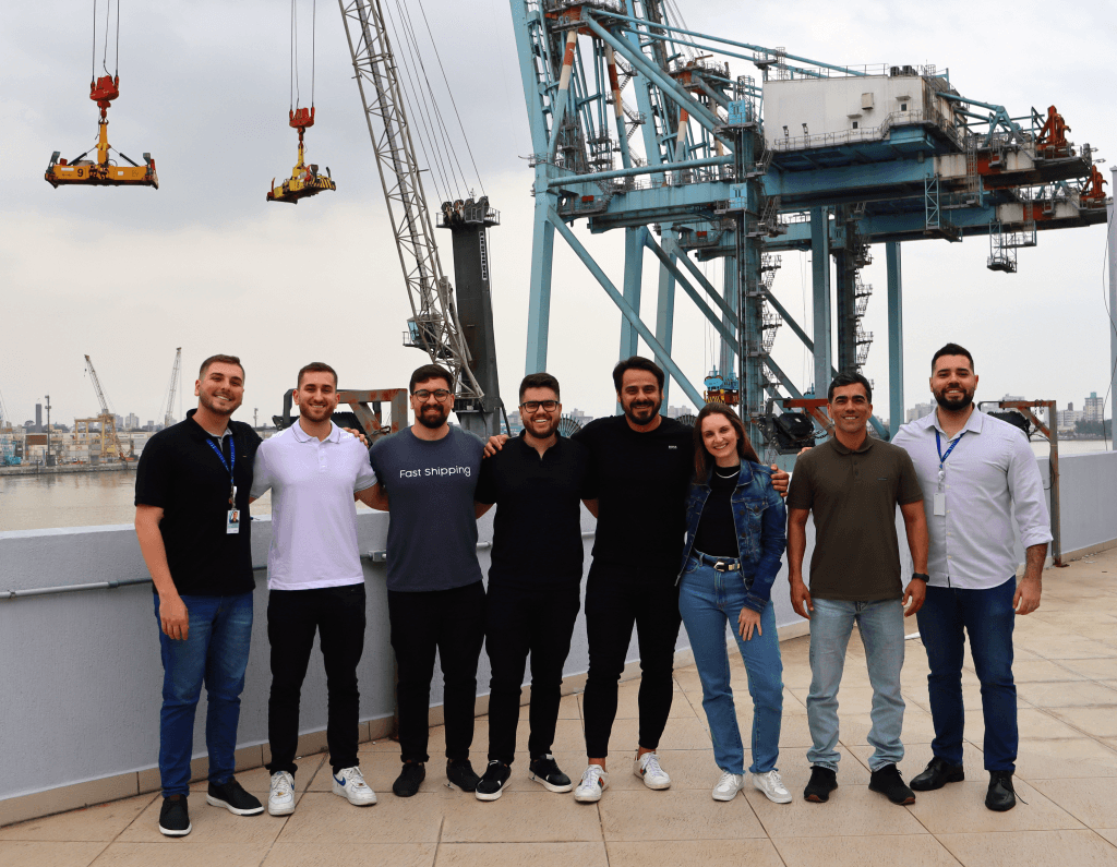 Equipe Fast Shipping em visita técnica ao Porto de Xangai.