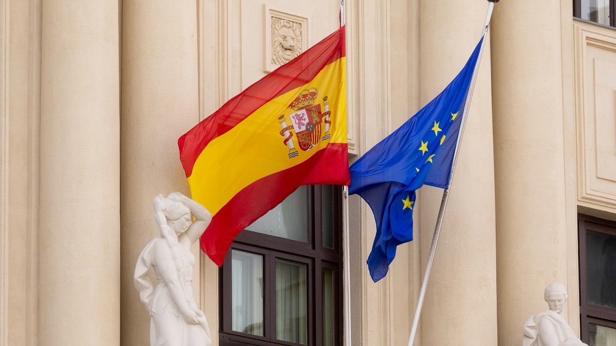 Sueldo funcionario UE