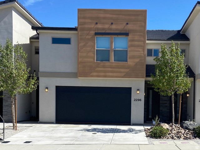 2296 E Alexander Ln