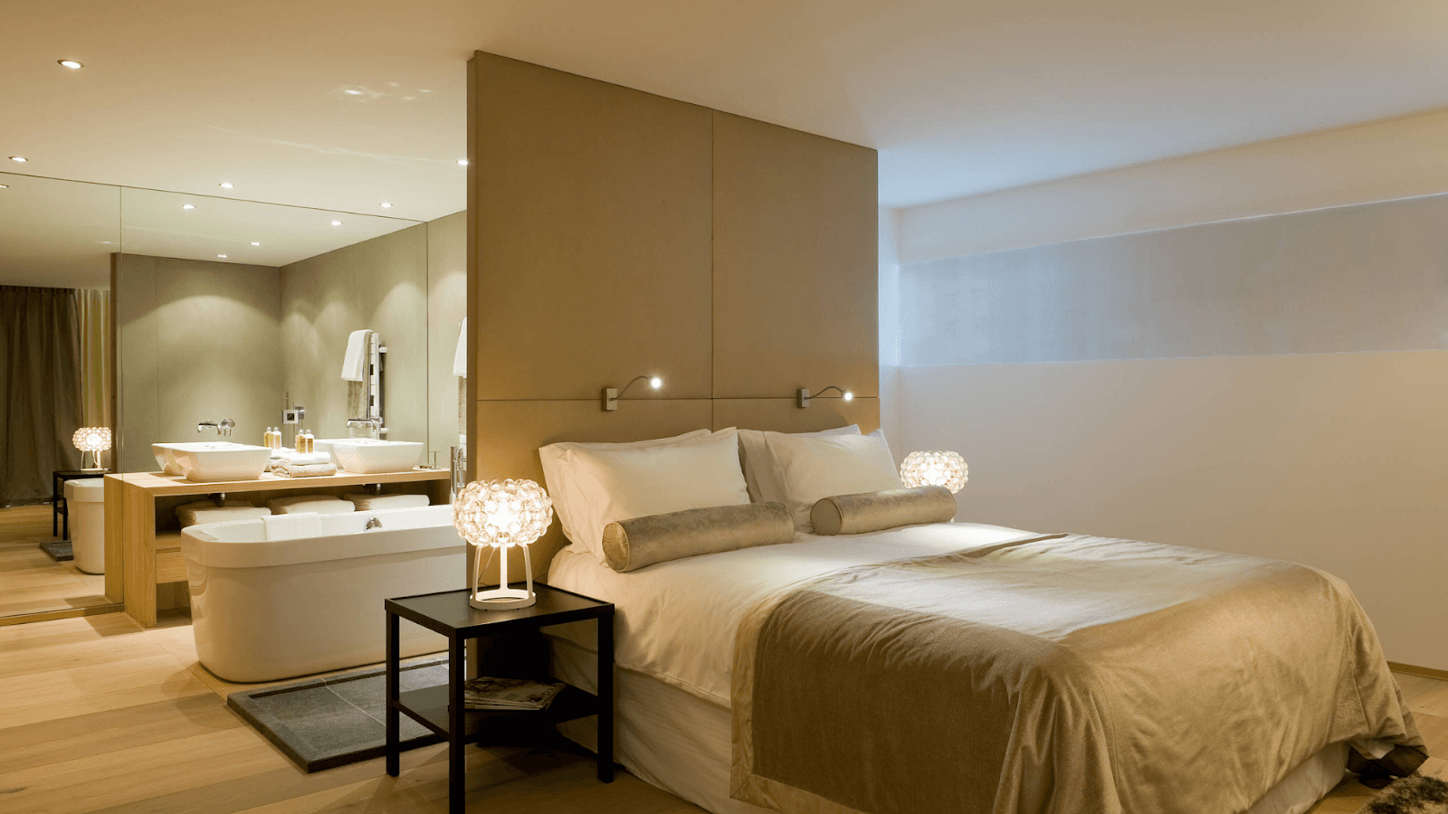 Ensuite Bathroom Behind Headboard Wall