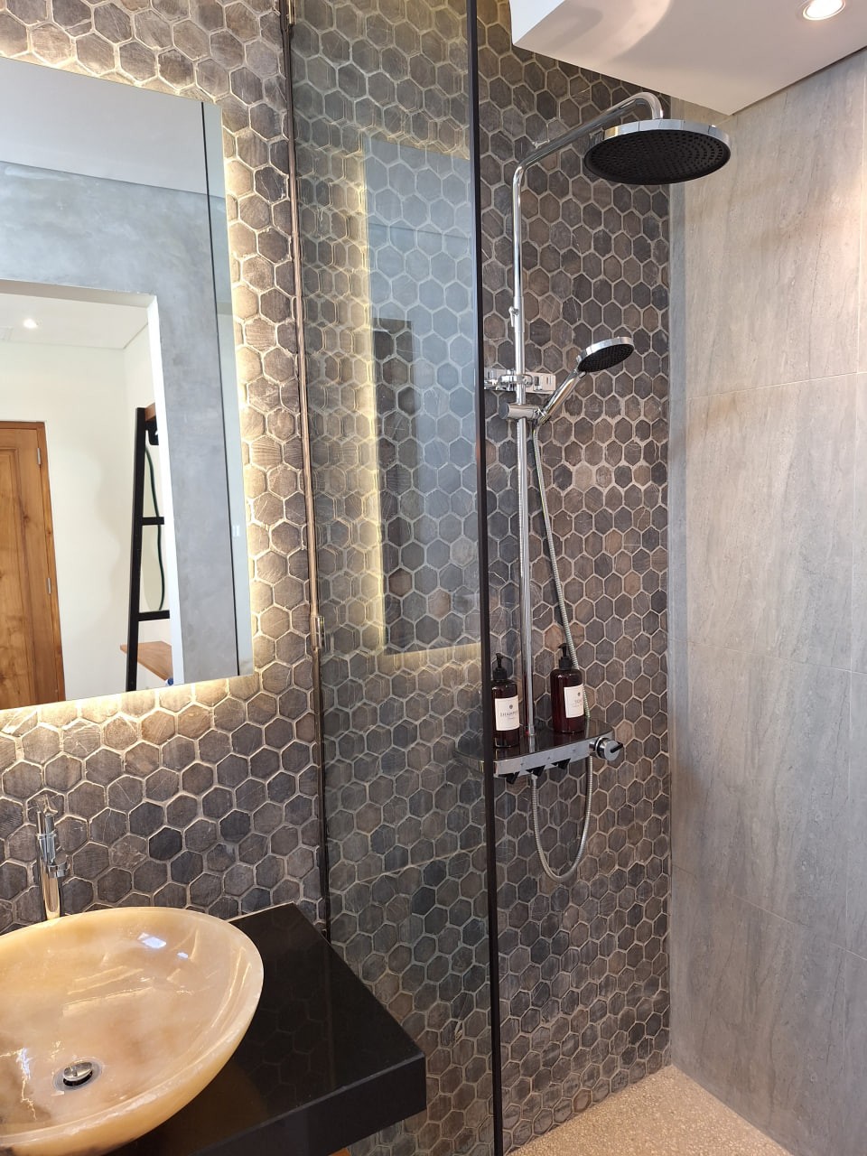 Modern 3-bedroom villa with 4-year installment option in Seminyak