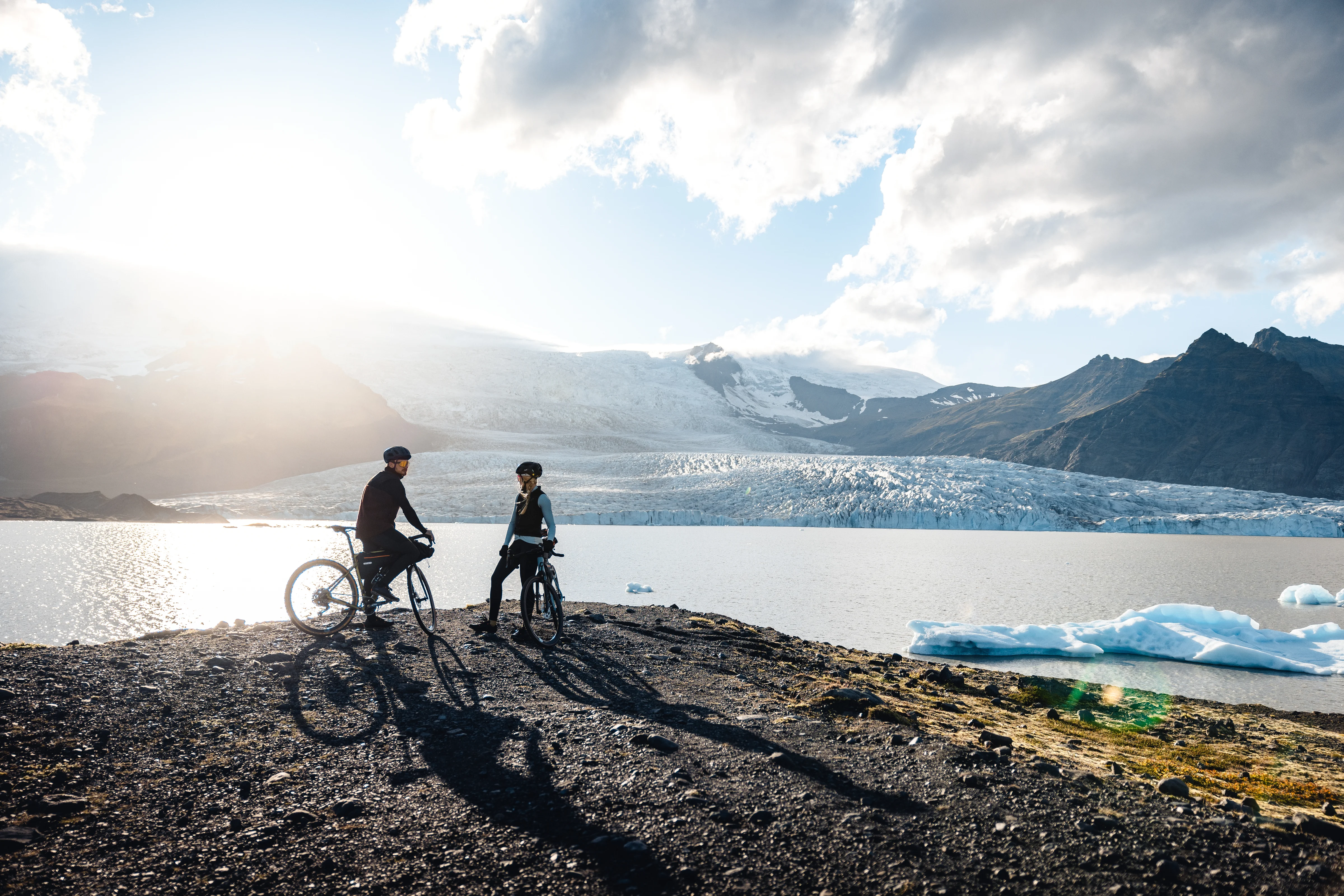Cycling in Iceland's stunning nature during spring