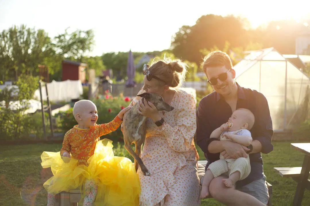 jennifer with her family