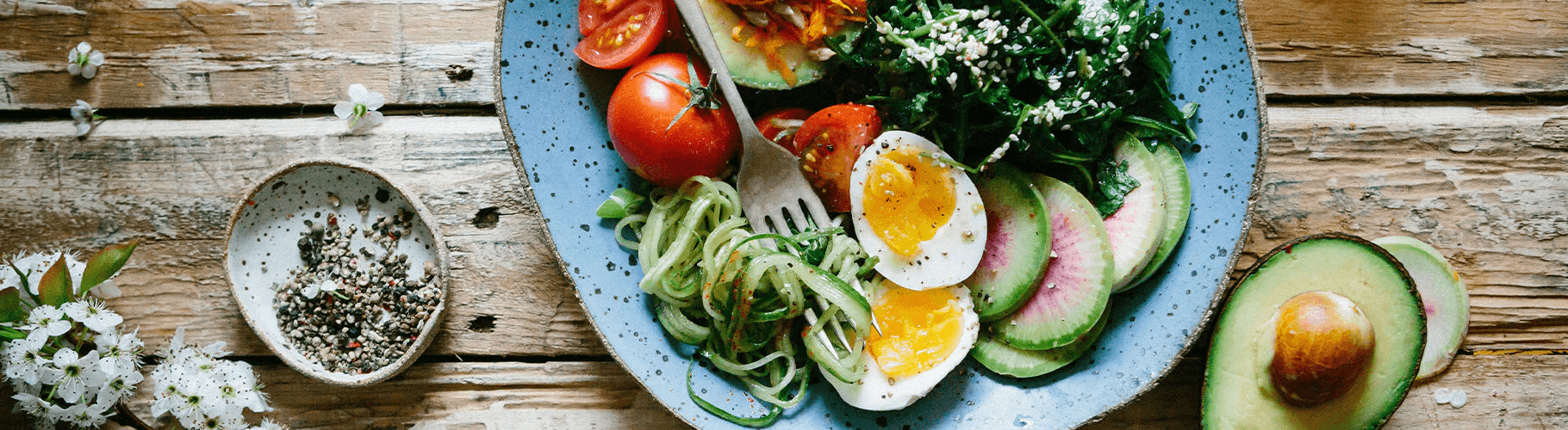 Healthy salad bowl with eggs - How Much Protein Should I Eat on Semaglutide