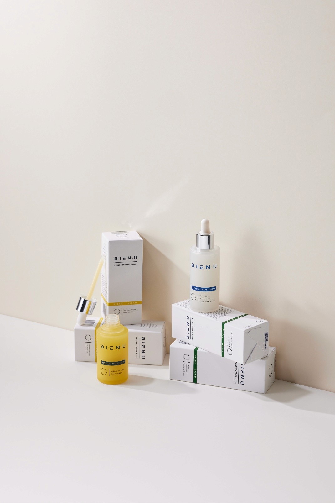 Image for the 'Kitchen' category, showing minimalist wooden utensils or stoneware.