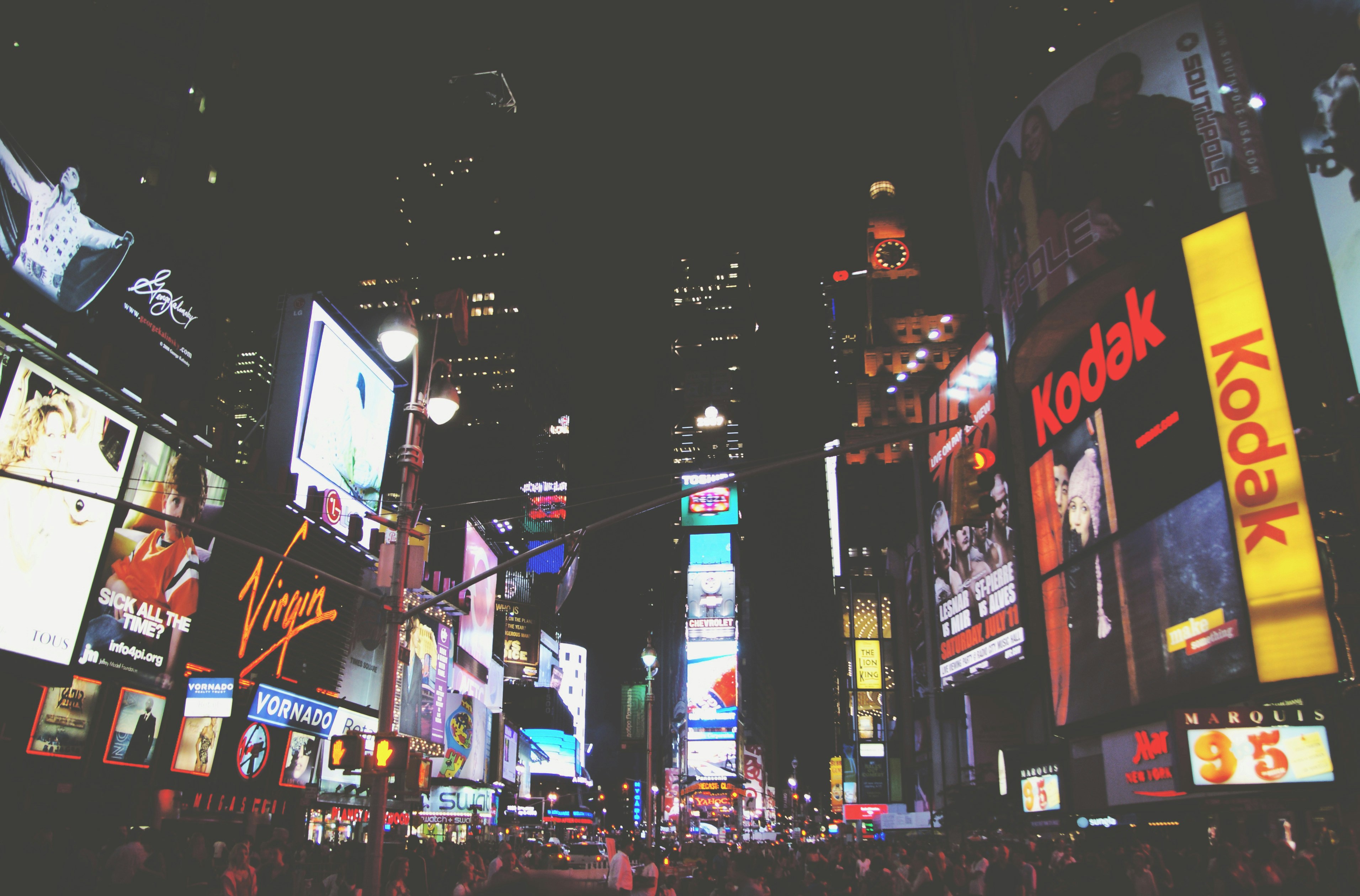 Advertising Screens - Music Advertising