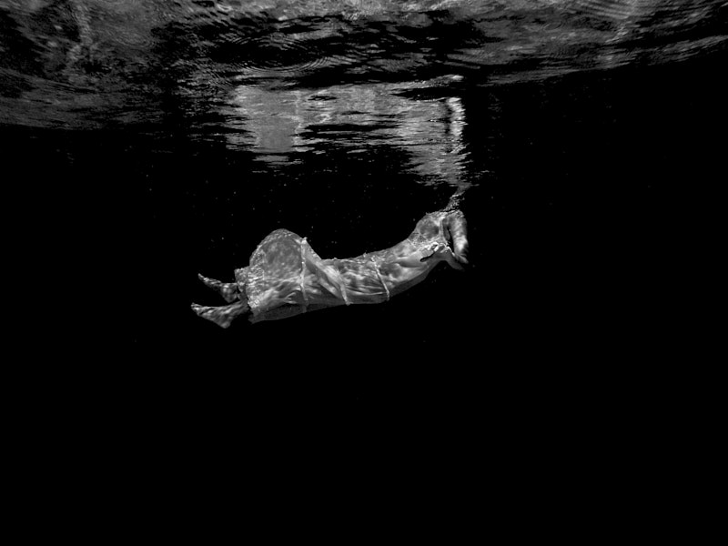 Hydrophobia photography series — RIGGNGO Studio