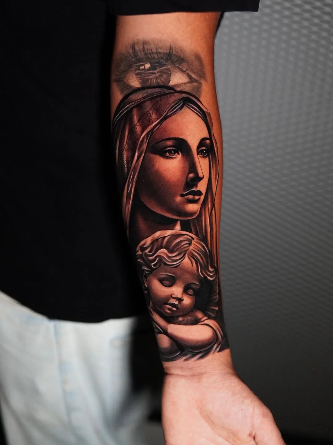 Black and grey tattoos Tattoo Studio Reception Area Prenzlauer Berg