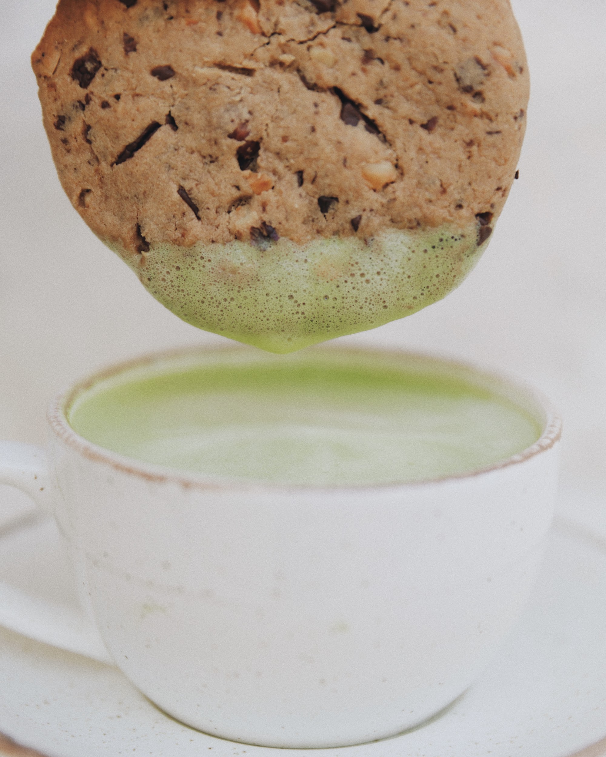 clear wine glass with orange liquid