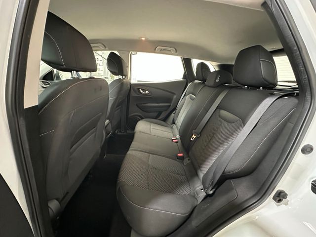 RENAULT Kadjar 2018 WHITE Gebrauchtwagen - Galeriebild 13