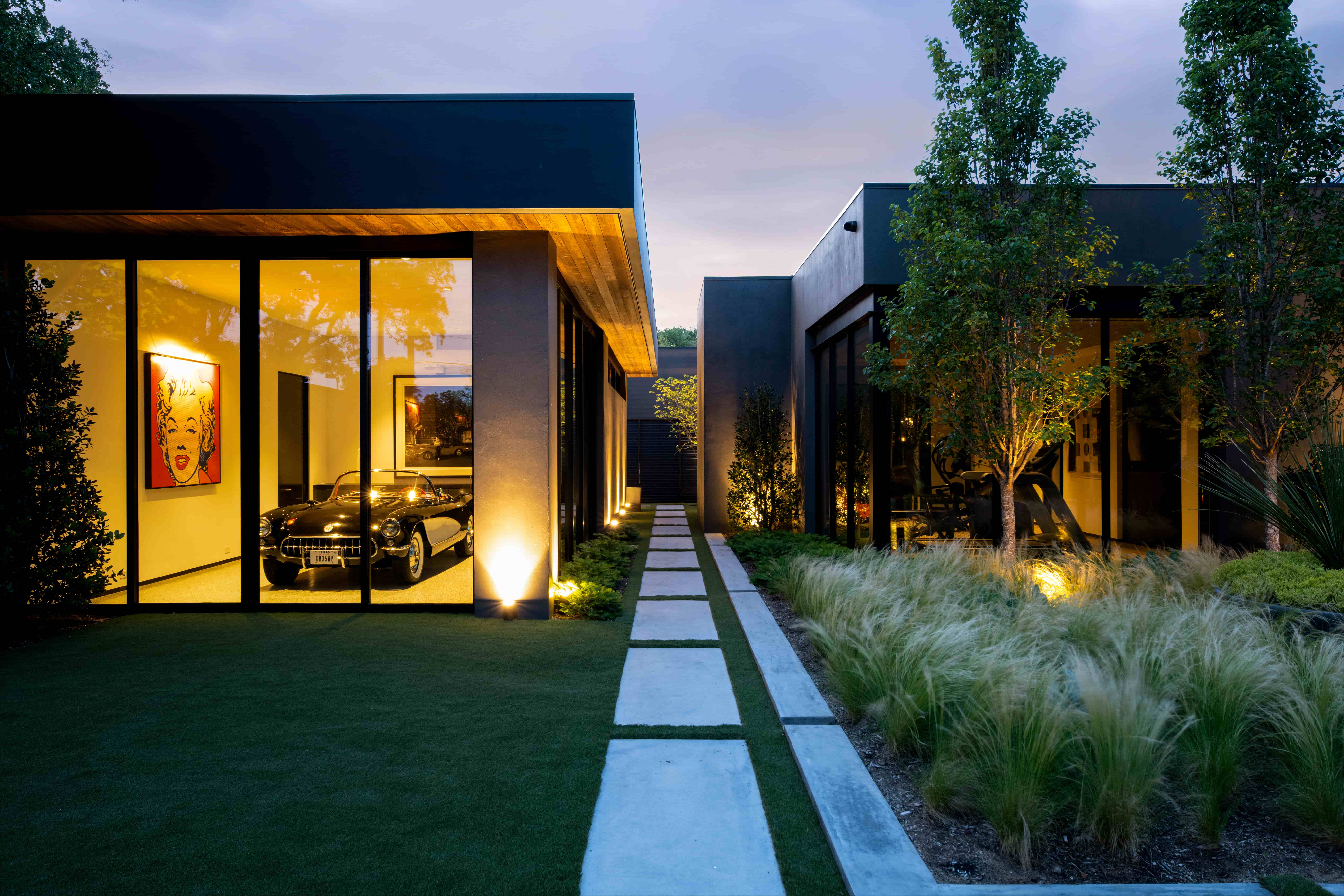 Luxury residential landscape design in Dallas, Texas