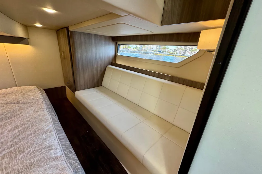 Boat thumbnail 30