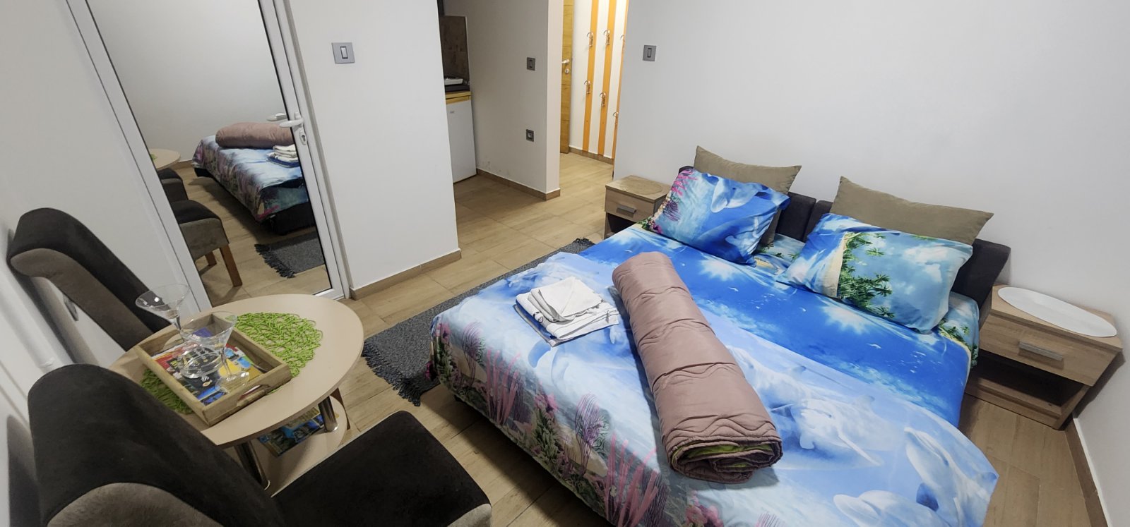 Slika sobe Apartmana Studio 9 u Novom Sadu.