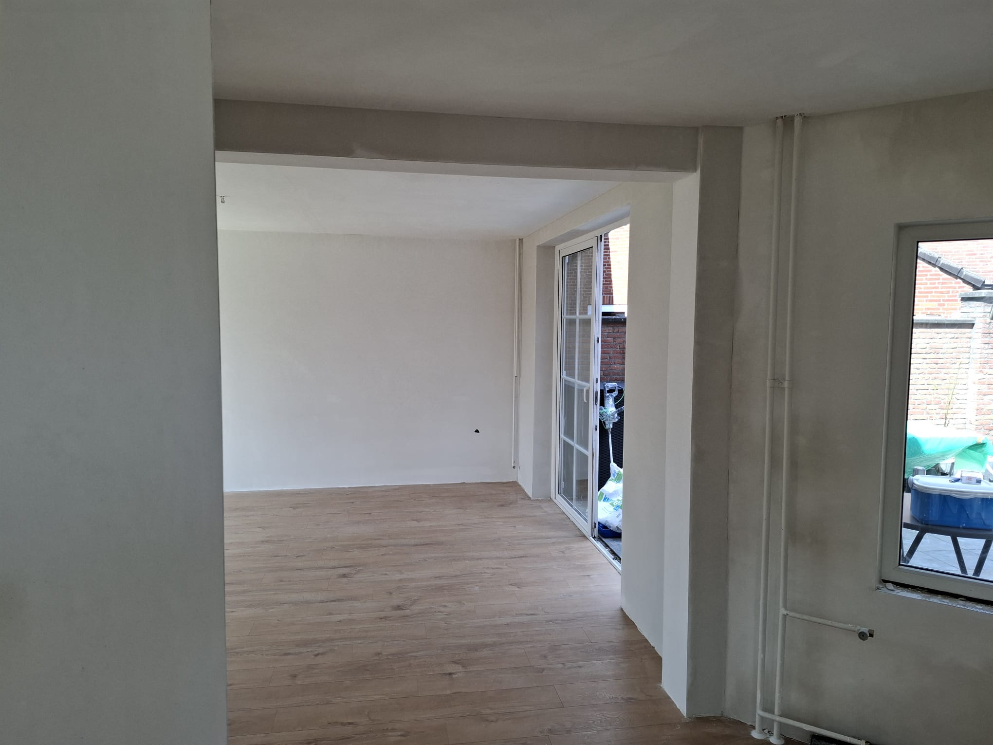 Vloeren leggen met stucwerk in Maastricht 