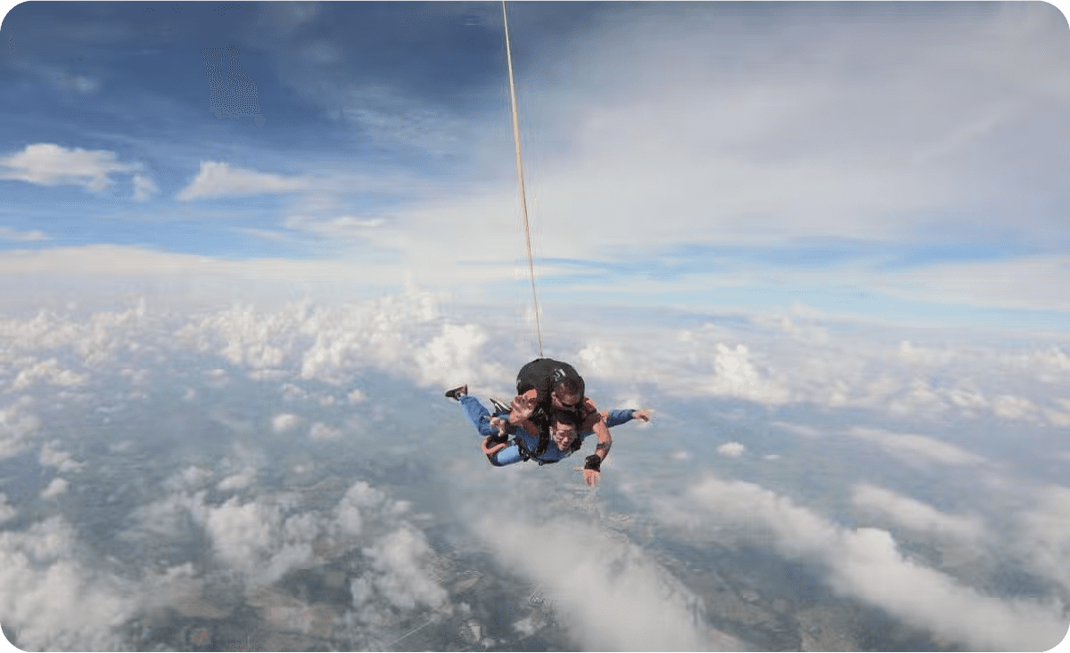 Salto en paracaídas en Boituva