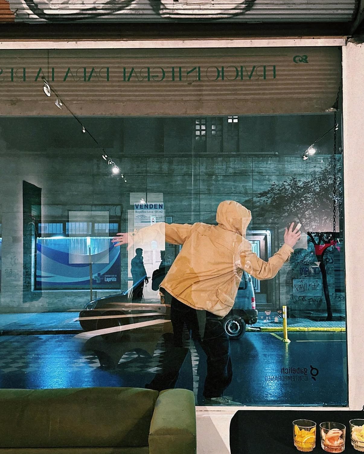 Diego Obligado Galería de Arte - Diego Vergara. Dibujos. Lo numinoso, Examen de conciencia y Los próximos. Pertenecientes al tríptico Estado de situación Grafito sobre papel - 70 x 50 cm. CU - 2024