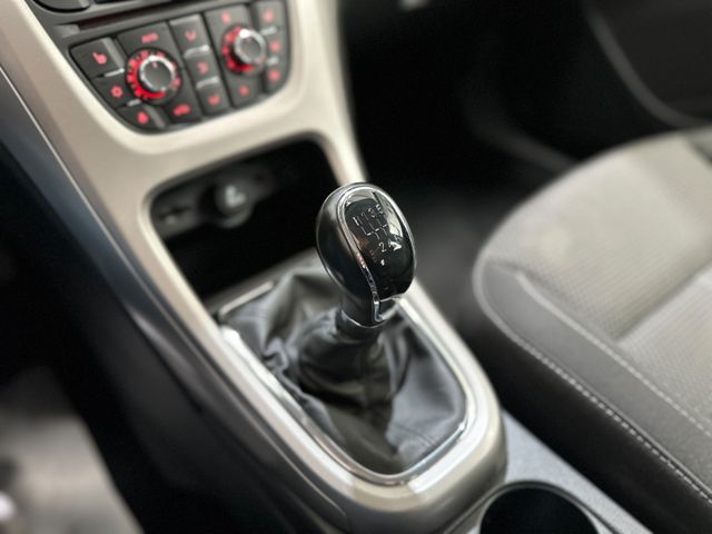 OPEL Astra 2013 SILVER Gebrauchtwagen - Galeriebild 19