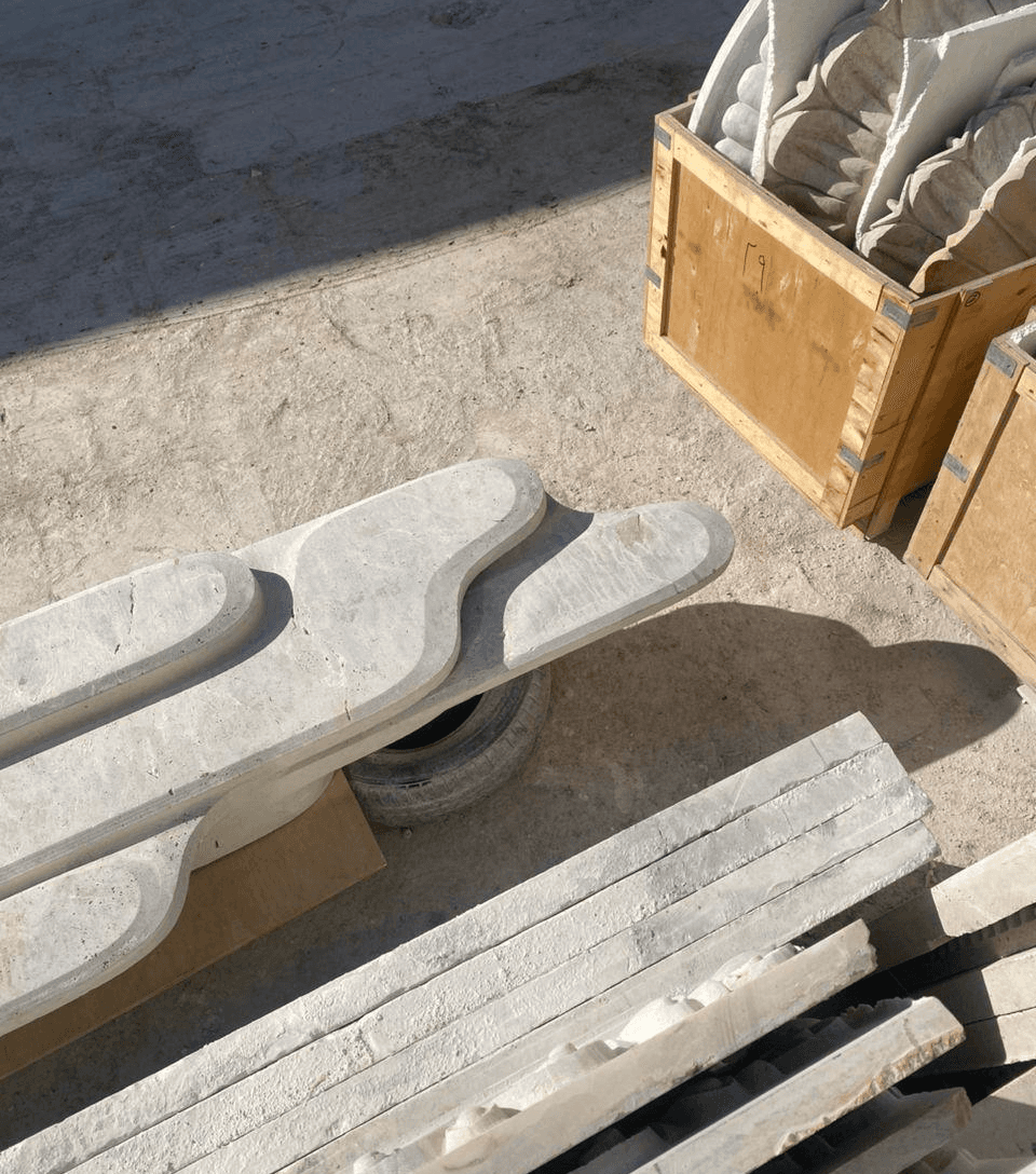 arya-safavi-soort-table-delivery-photoshoot