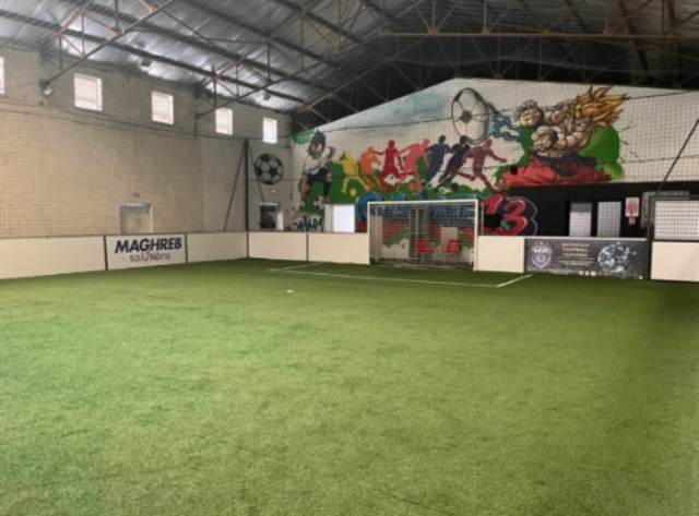 Game 13 foot indoor, empty pitch