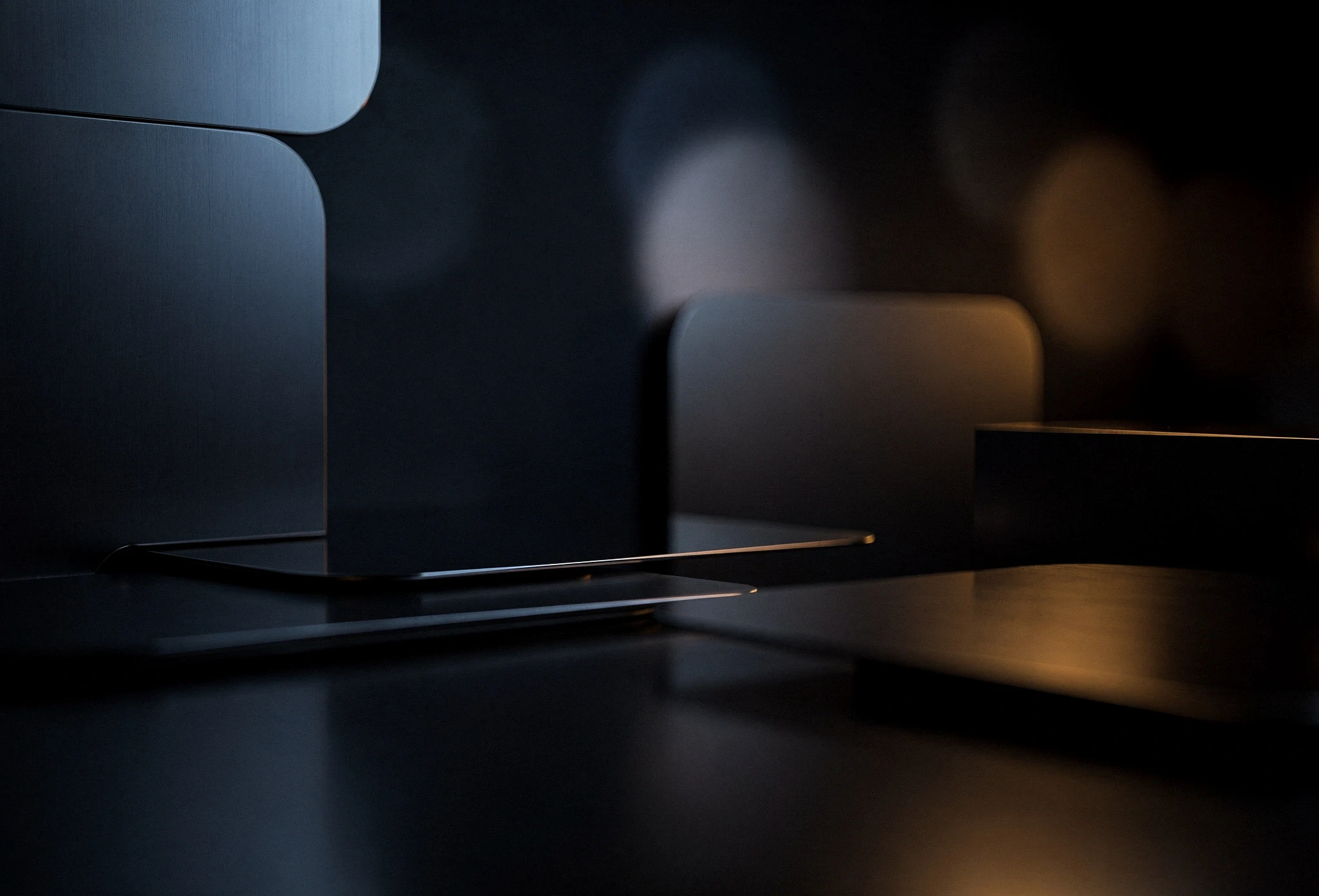 Dunkle Arbeitsfläche