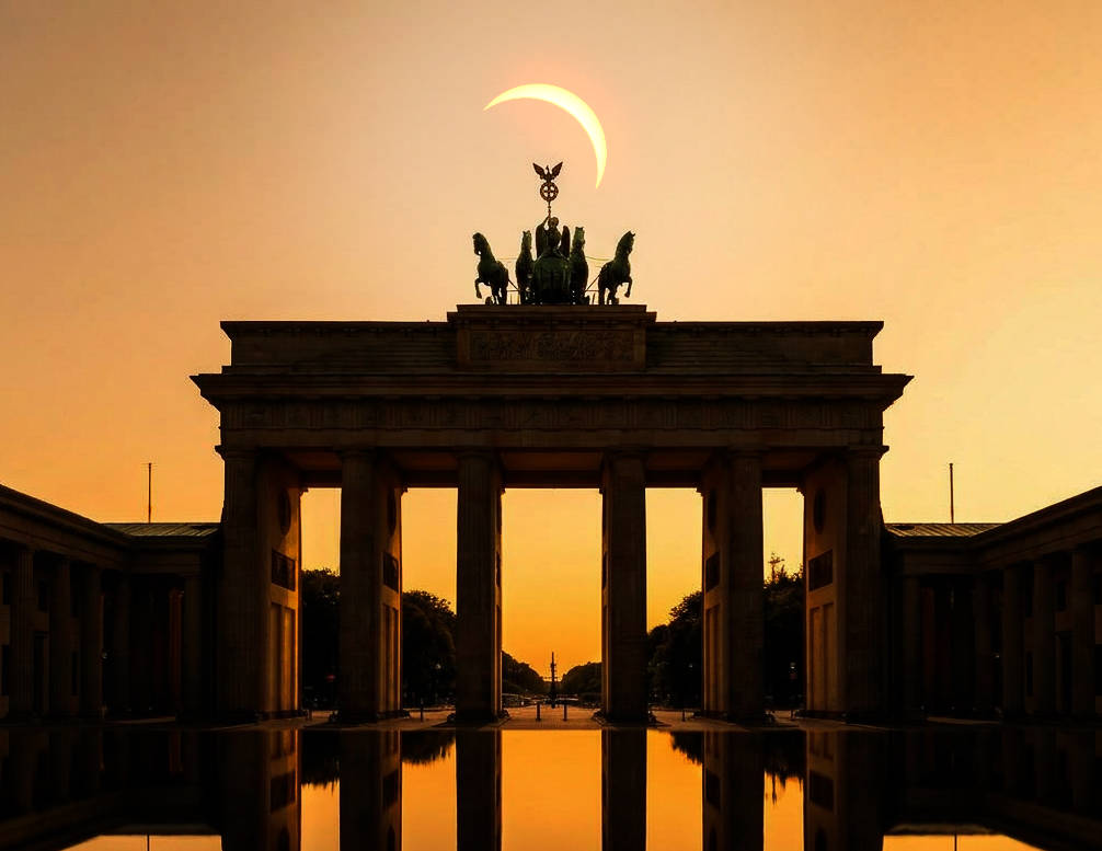 Solar eclipse over the Brandeburg Gate in Berlin