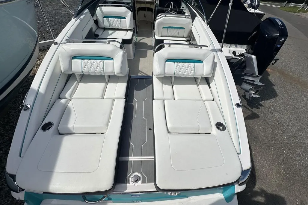Boat thumbnail 6