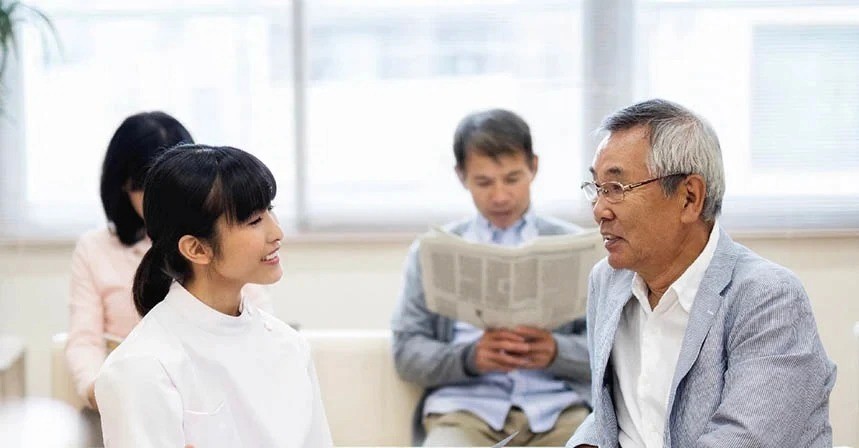 BW Design Centre 是一支擁有16年豐富經驗的專業設計團隊，我們專注於社區設計，致力打造更好社區環境。我們的服務涵蓋多個領域，包括醫療安老、教育空間、NGO非牟利組織、藝術設計、宗教團體、社區美化，以及環保ESG項目。我們透過專業工程和設計方案，從初步概念到完整執行，提供一站式服務，幫助客戶提升品牌形象，實現空間轉型，優化您的社區空間！無論是改善社區設施或推動可持續發展，我們都以創新和實用為本，確保每個項目都帶來實質價值。