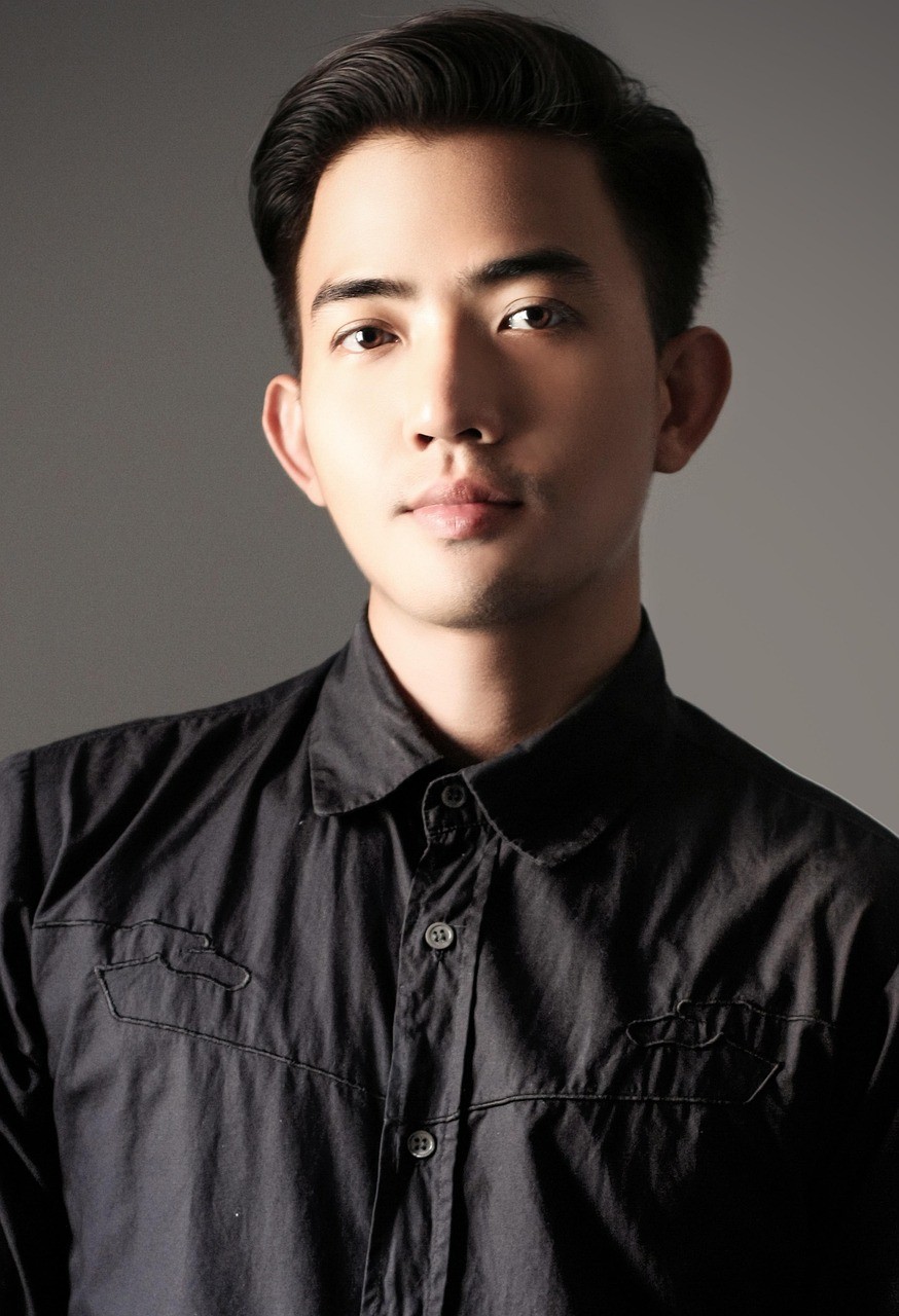 Headshot of Michael Chen, Marketing Director at Acme Corp