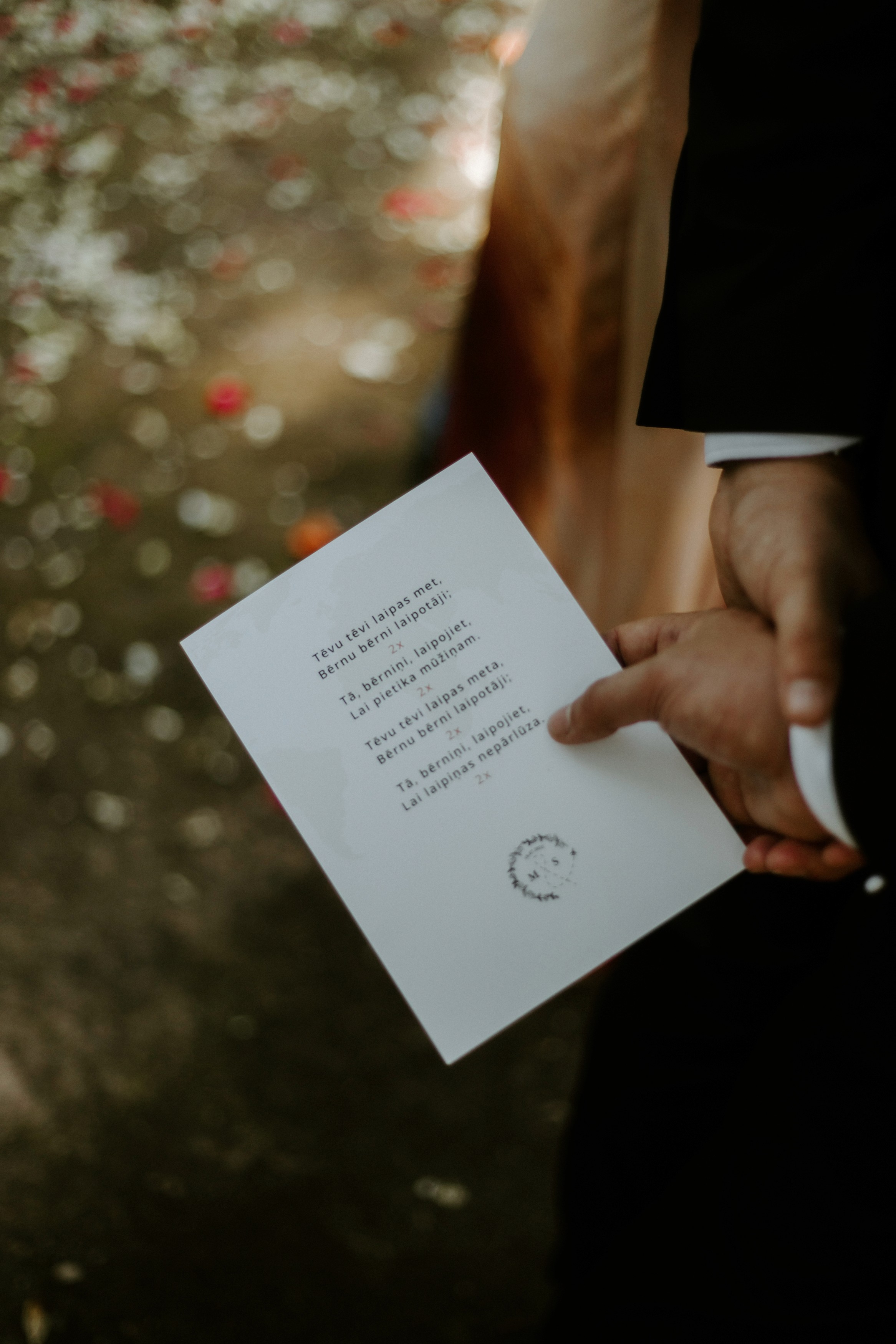 Design for music sheet. dizains dziesmu kartei