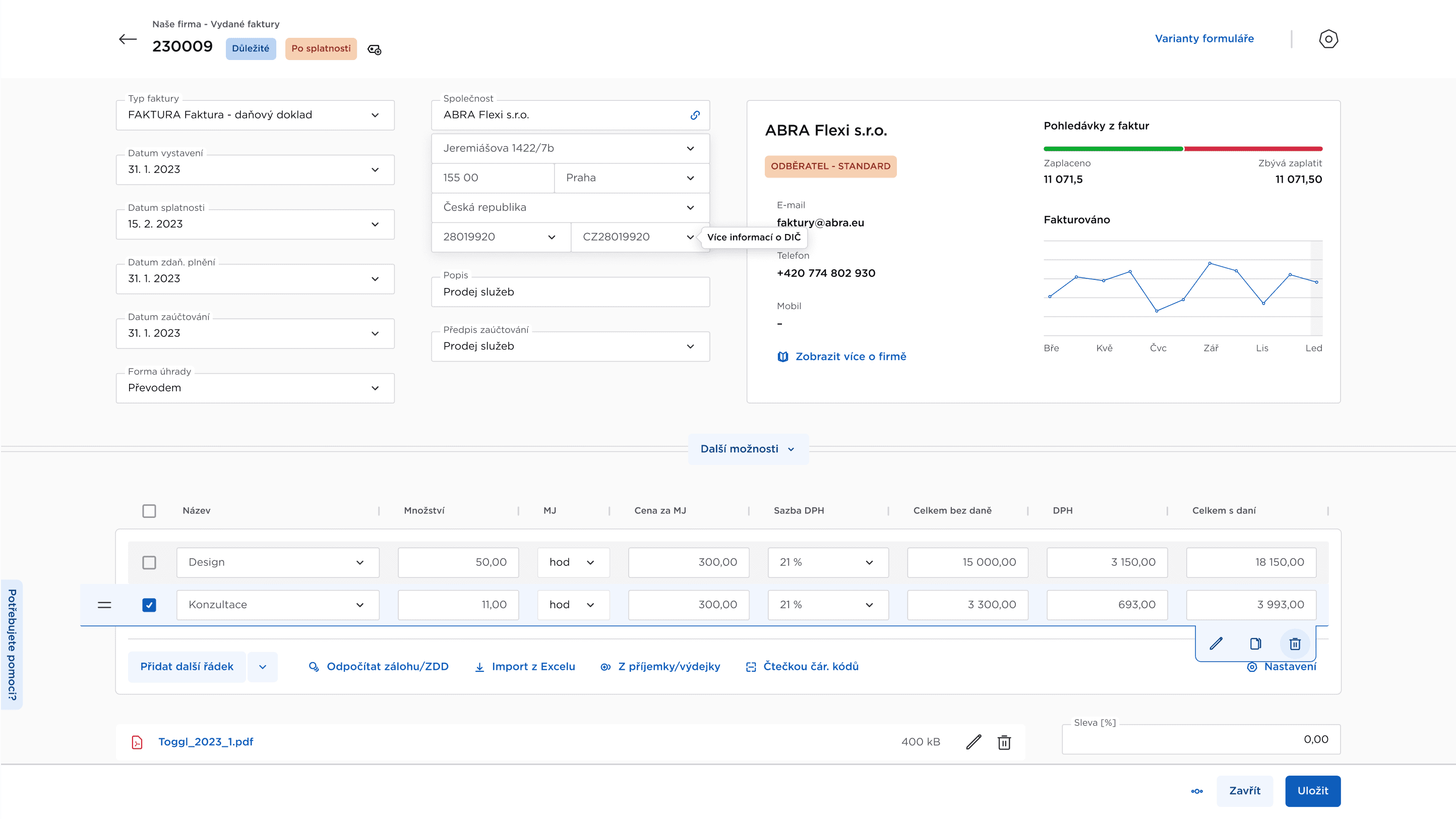 ABRA Flexi: editace vydané faktury v moderním bílomodrém rozhraní s detailním formulářem, položkami (Design, Konzultace), náhledem pohledávek a možností přidávat přílohy či importovat data.