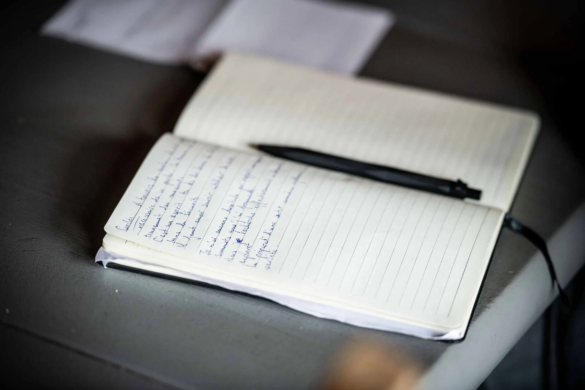 Carnet de notes créatif — préparation d’une stratégie de contenu lent et réfléchi