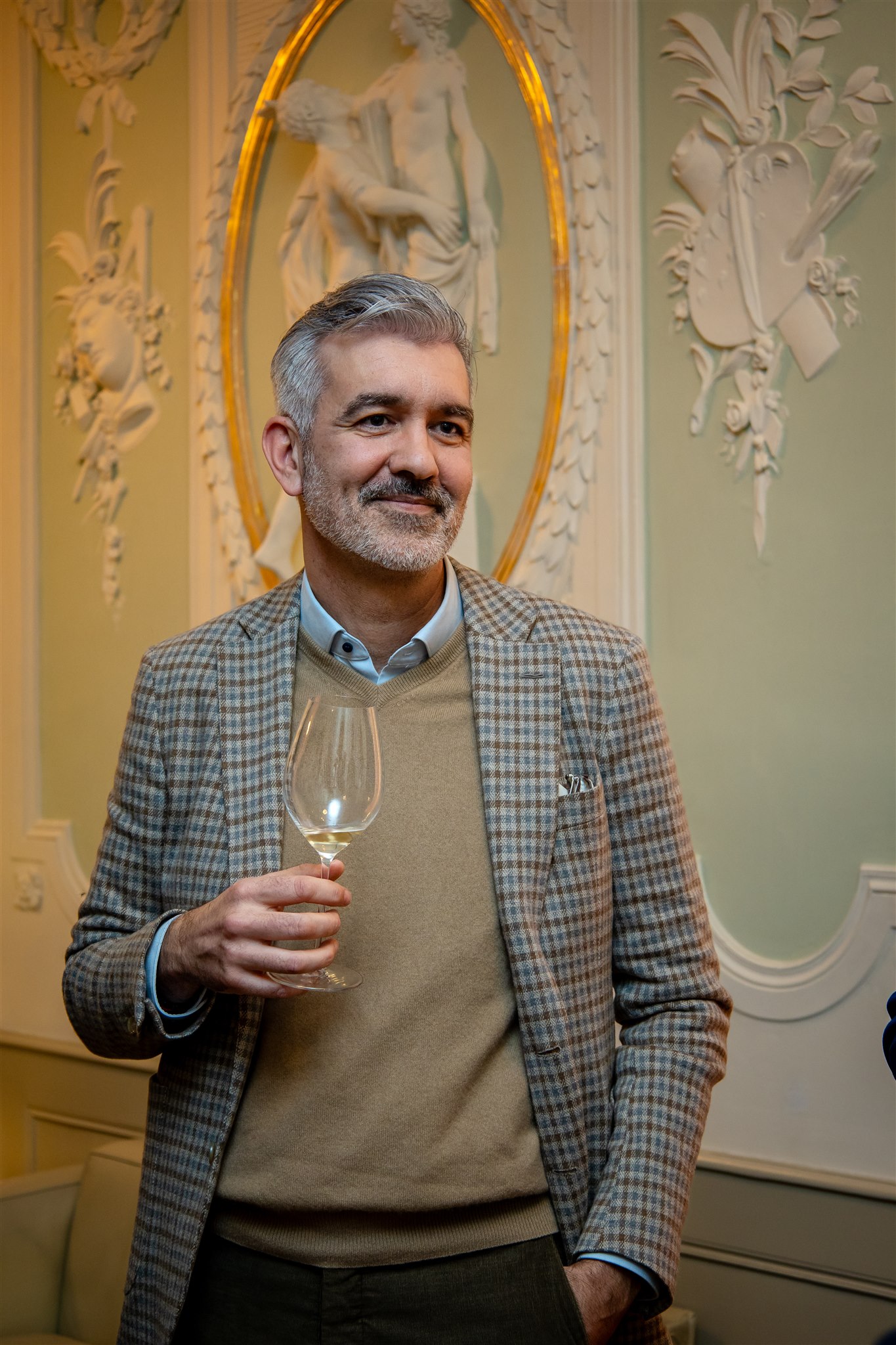 Guest networking at the Recht KI book launch event in Zurich