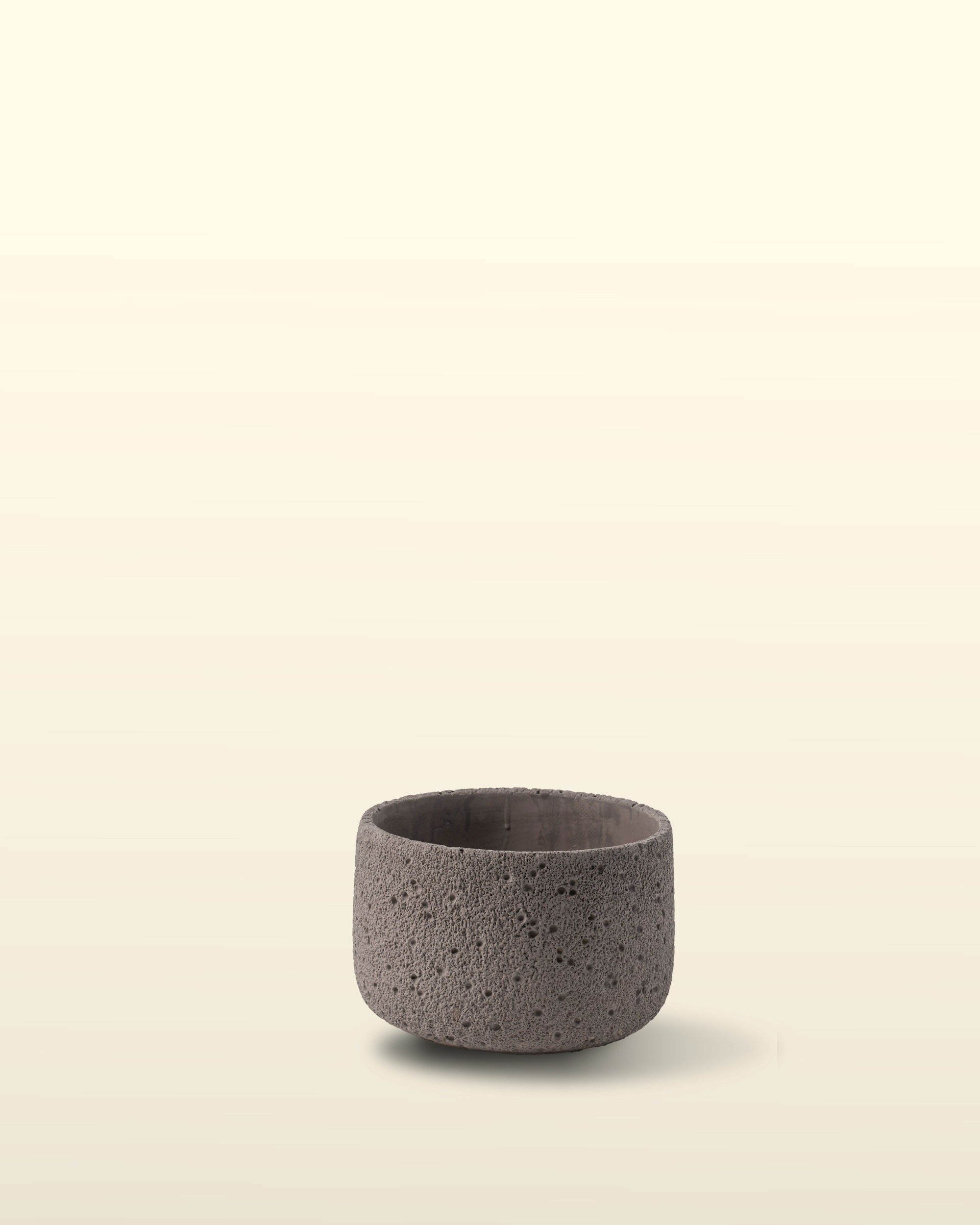 حوض بني رمادي — 24.5×24.5×16.5 سم — البيت الأخضر