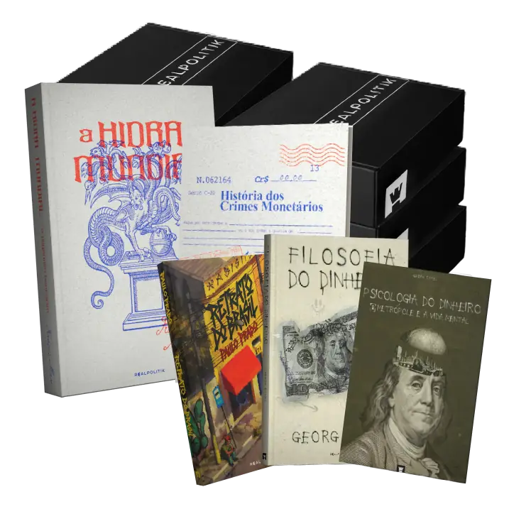 A Hidra Mundial com outros títulos do Clube nos boxes