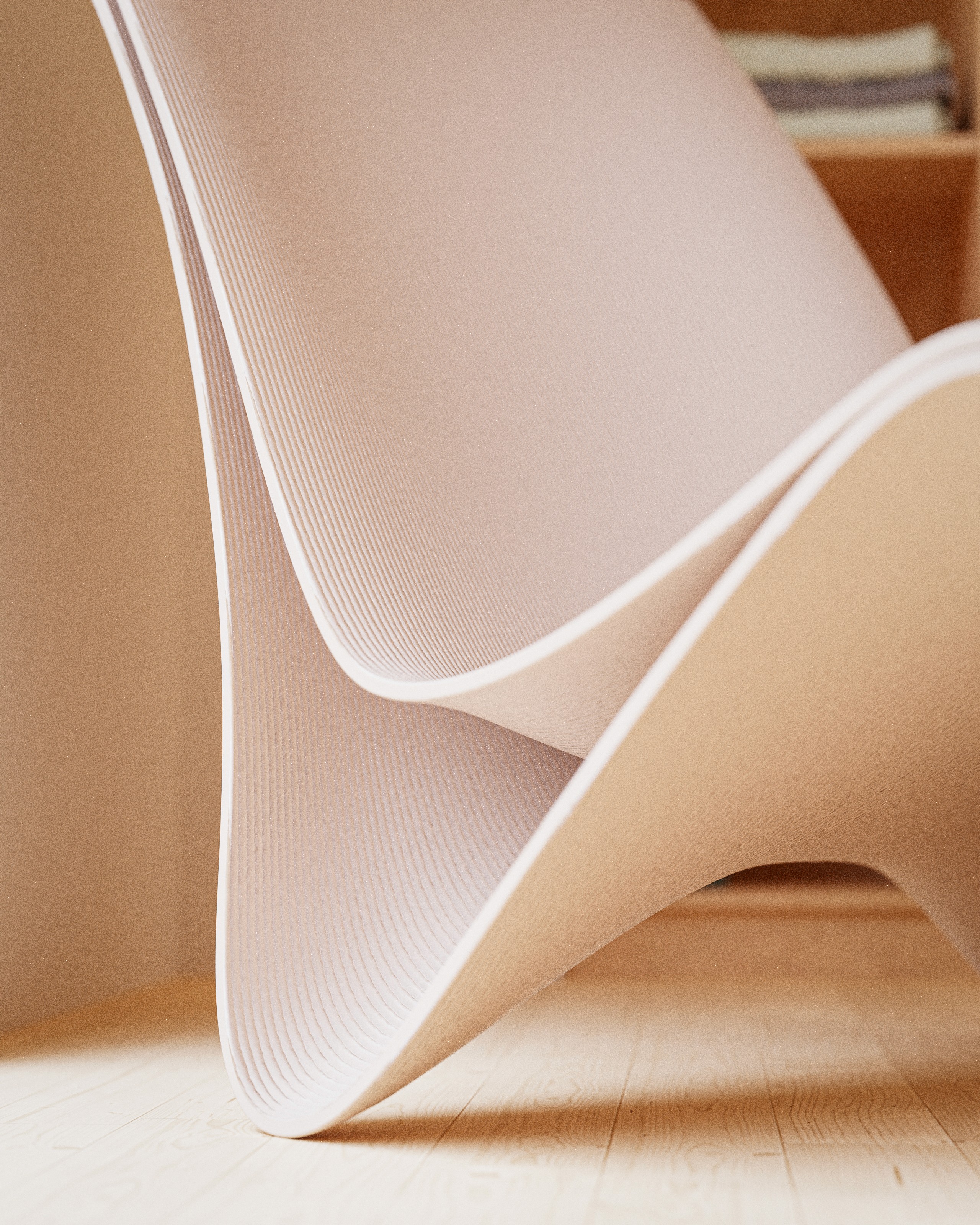 Dramatic curves of the Curva Chaise Lounge Chair, designed by noknok studio