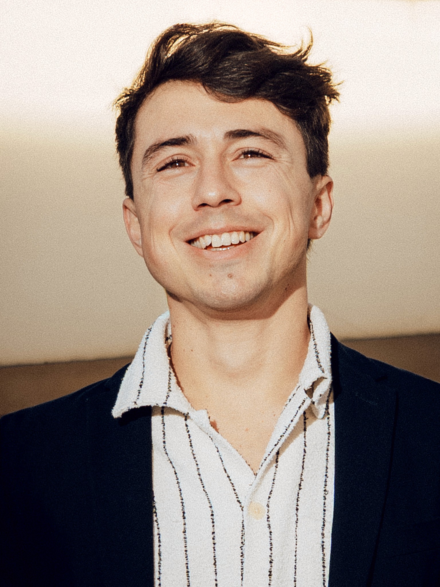 Portrait du photographe de mariage au pays basque, william desse