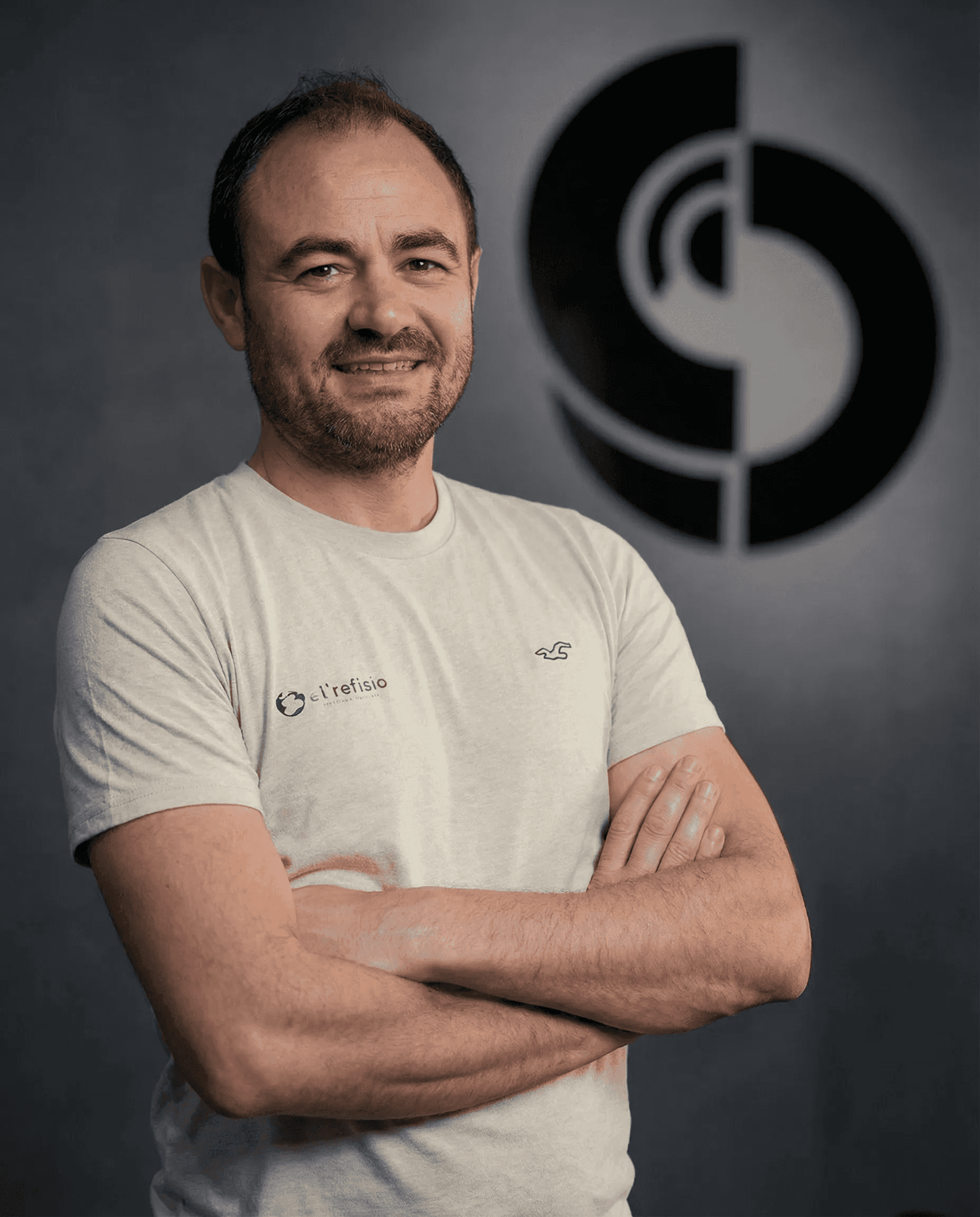 Rachel Stone, personal trainer working out sweaty with a barbell