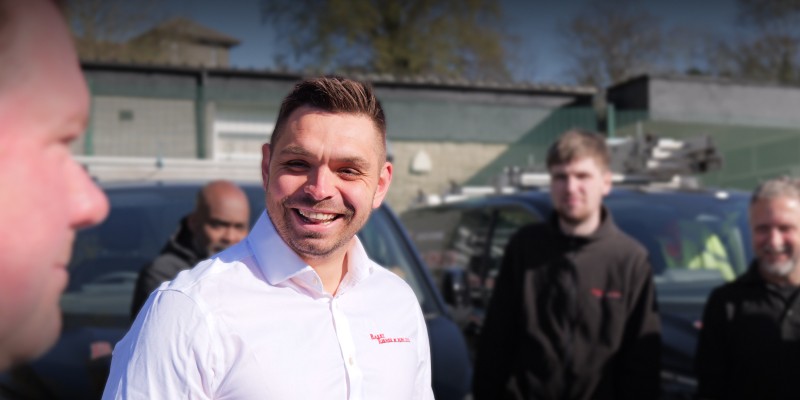 Clean Bathroom with creamy painted walls