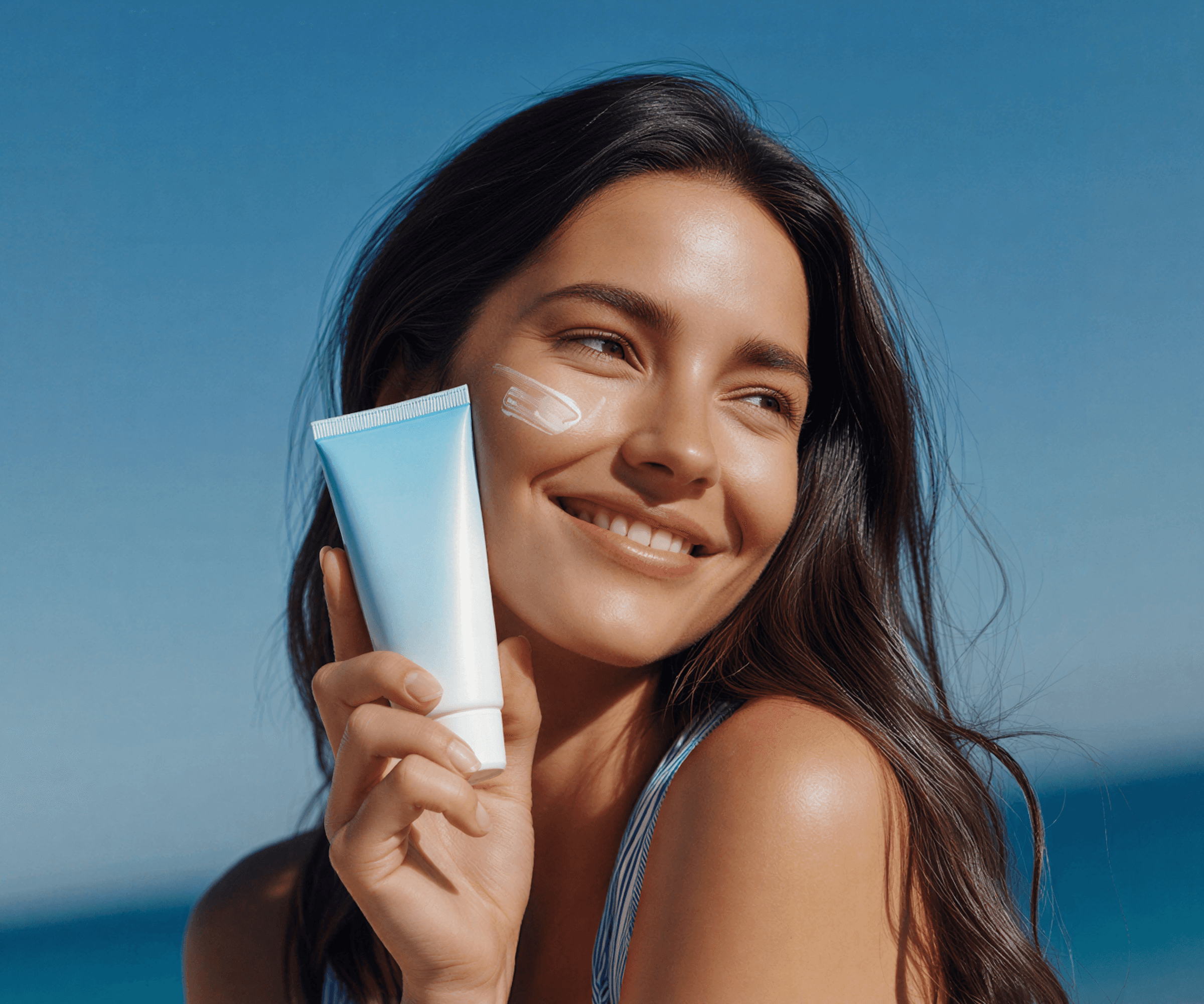 Nuvē app screen showing AI glow score with skincare results.