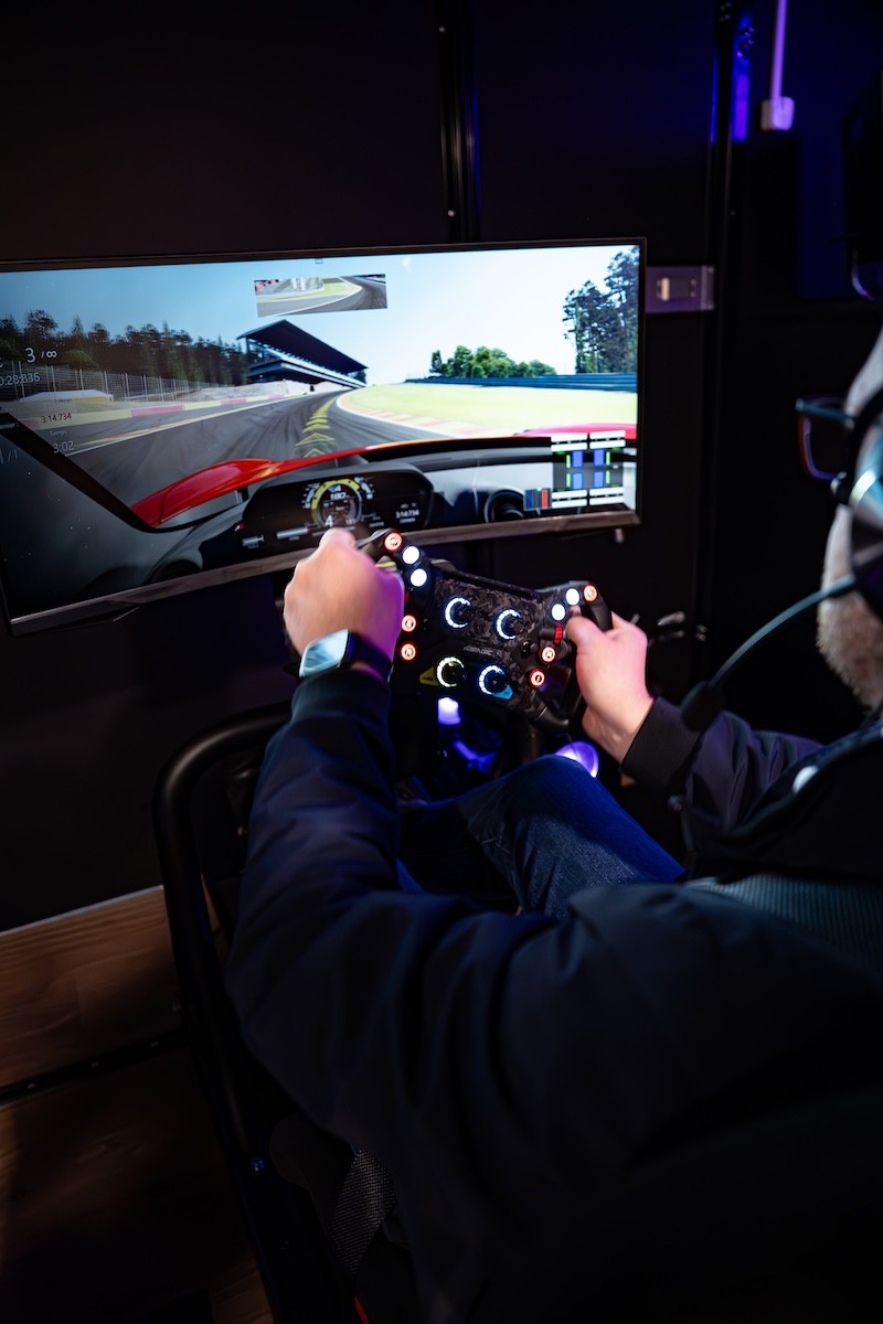 Simagic RUSH Experience Steering Wheel - Racing Simulator Rentals - Luxembourg, Belgium, France