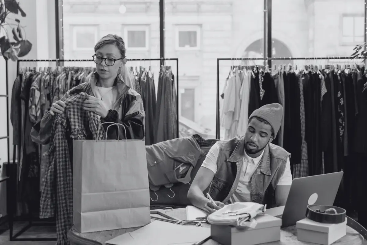 Manual Inventory: Pros, Cons, & When to Switch to Automation