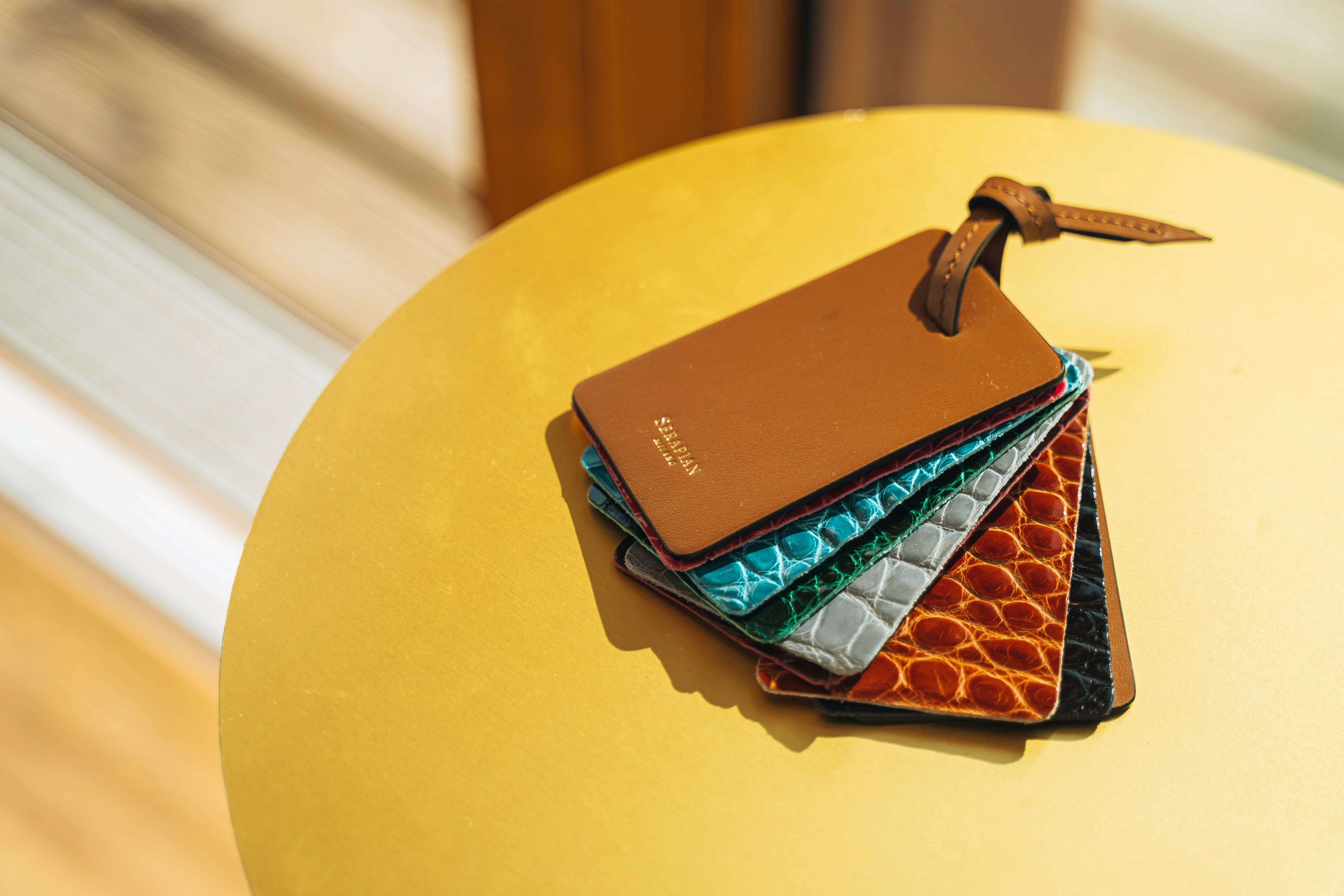 tag di pelle serapian