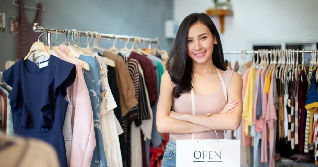 เทคนิคเปิดร้านขายเสื้อผ้าให้รุ่งในปี 2025 - อยากเริ่มเปิดร้านเสื้อ