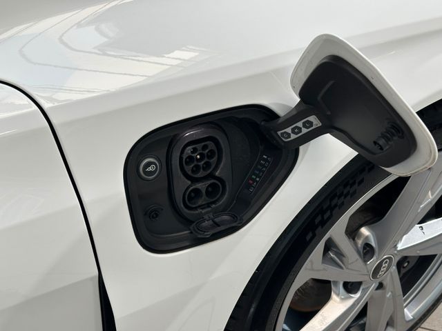 AUDI e-tron GT 2022 WHITE Gebrauchtwagen - Galeriebild 6