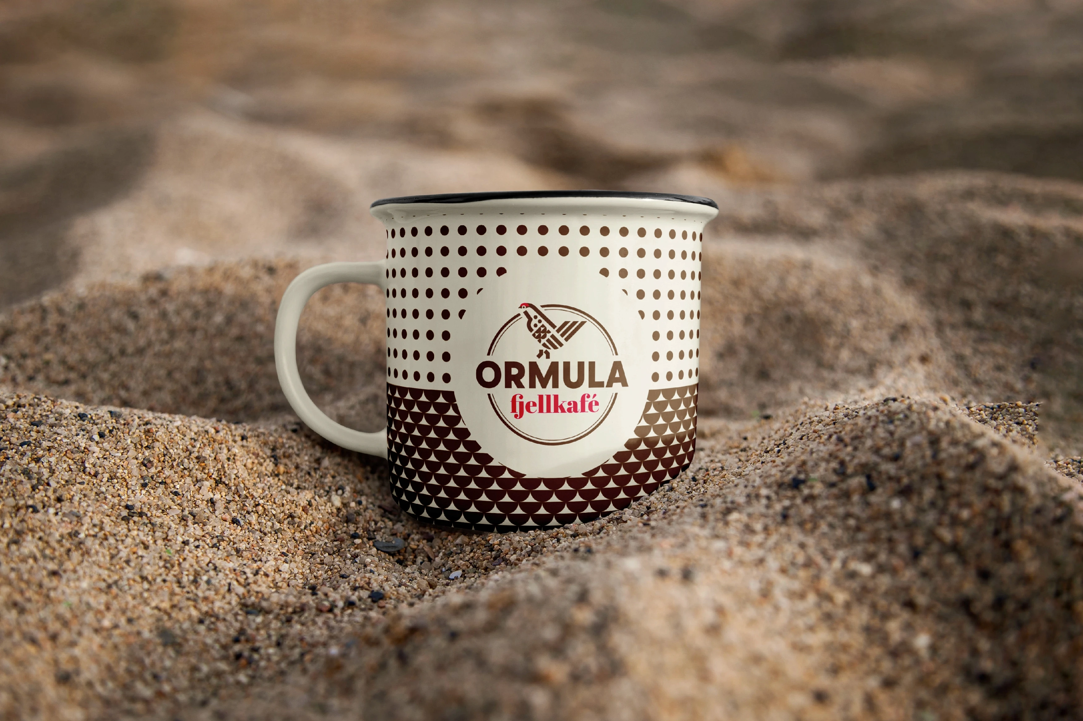 kubek metalowy z logo Ormula